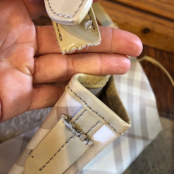 💰SOLD-Authentic BURBERRY nova check tote bag & wristlet - Picture 4 of 10
